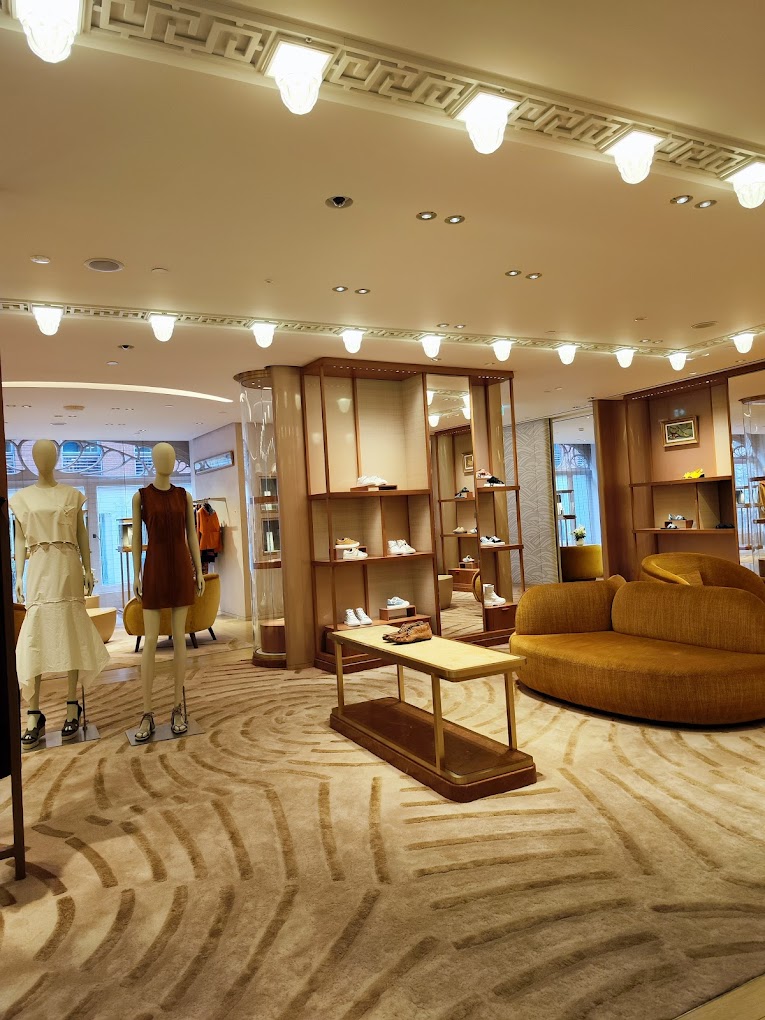 Hermès shops in londonEmbark on a journey of French luxury at Hermès shops in London. Explore a world of impeccable craftsmanship, timeless style, and exquisite accessories. Indulge in the iconic silk scarves, leather goods, and renowned Birkin and Kelly bags. Discover the artistry and elegance that define the Hermès brand and experience the epitome of luxury shopping. | hermes shops london | hermes boutique london | best hermes store in london | hermes london online store | hermes store london