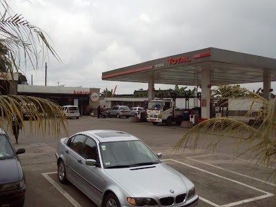 Photos of TOTAL BESSEKE