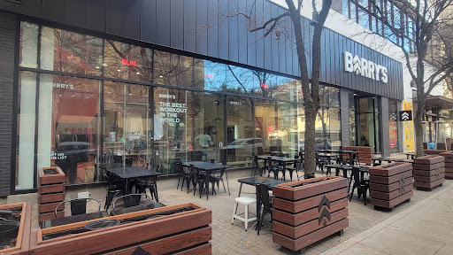Barry's Austin - Visual