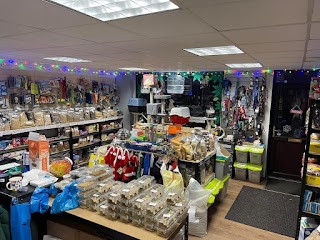 DM Pet Store