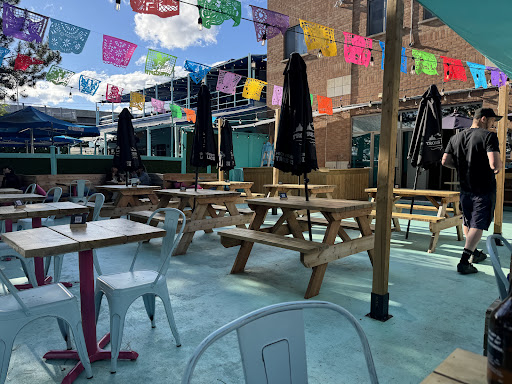 Casamigos Restaurant Mexicain Taqueria & Margarita Bar - Thumbnail