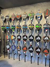 Photo n°17 de Pādel Nuestro Colombiers à Colombiers (Magasin d'articles de sports)