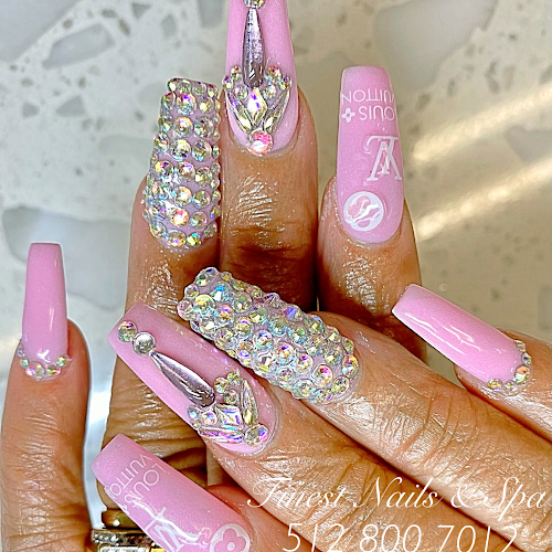 Finest Nails And Spa interior view