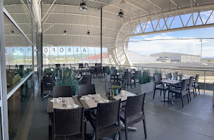 Photo n°1 de Séquoia Restaurant à Saint-Étienne-de-Saint-Geoirs (Bar)