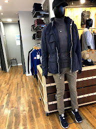 Photo n°7 de Boutique 16 à Cabourg (Magasin de vêtements pour jeunes)