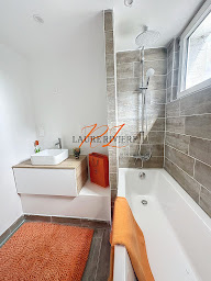 Photo n°3 de Laure Rivière - Conseiller Immobilier - SAFTI à Lambersart (Expert immobilier)