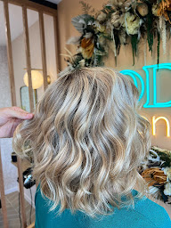 Photo n°14 de ODYS CONCEPT Combaillaux , le rendez vous beauté par Quentin Citera à Combaillaux (Salon de coiffure)