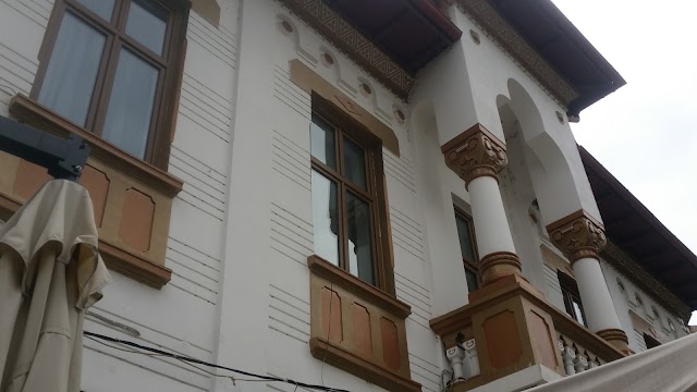 Towers Cafe