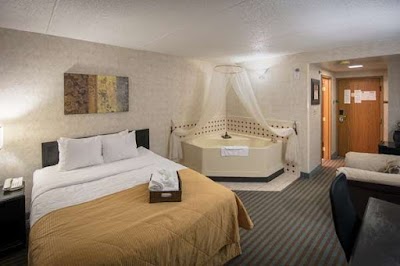 Ramada by Wyndham Cedar Rapids