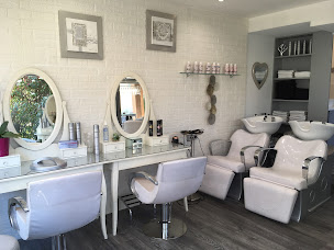 Photo n°5 de Art Métal à Mandelieu-la-Napoule (Salon de coiffure)