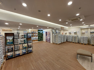 Photo n°12 de Ultra Premium Direct | Rennes - Cesson à Cesson-Sévigné (Animalerie)