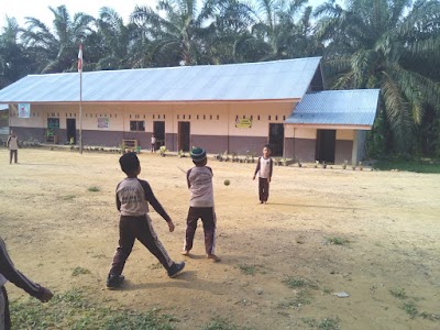Photos of Toko Hesty