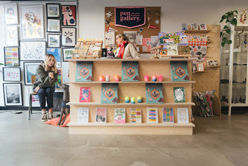 Pen Gallery - Visual
