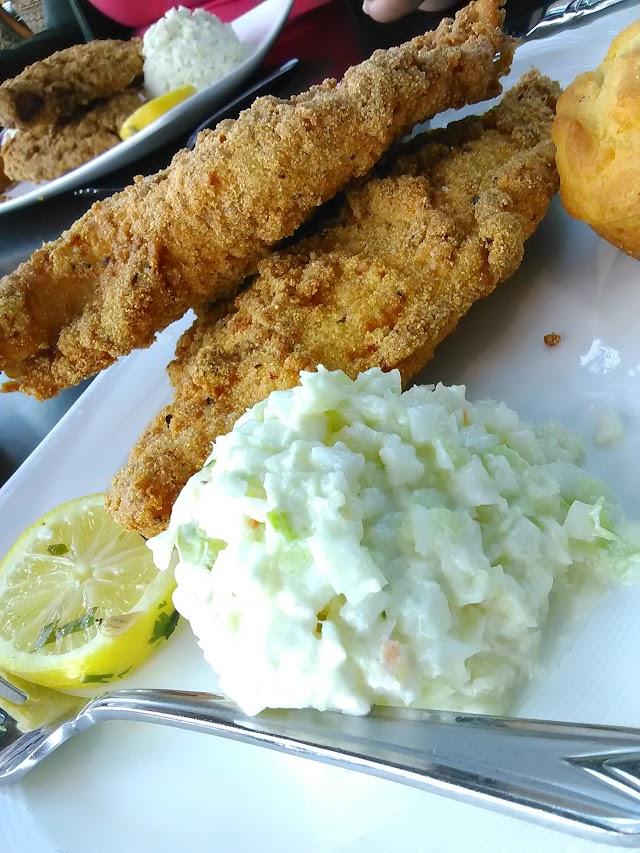 The Lookout at the Pyramid