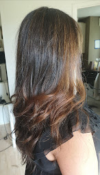 Photo n°15 de Cécilia Vérité - Coiffure à Toulouse (Salon de coiffure)