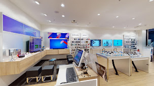 Photo n°7 de Boutique SFR Sarcelles à Sarcelles (Opérateur téléphonique)