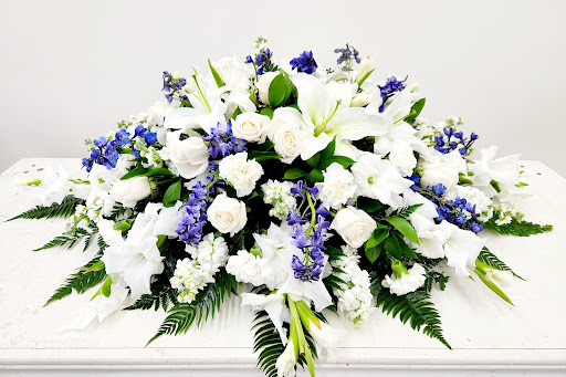 Bixby Knolls Flowers - Thumbnail