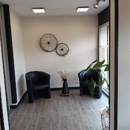 Photo n°2 de Sarah coiffure à Le Vaudreuil (Salon de coiffure)