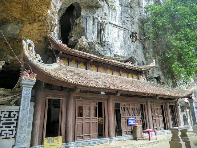 Bich Dong Pagoda