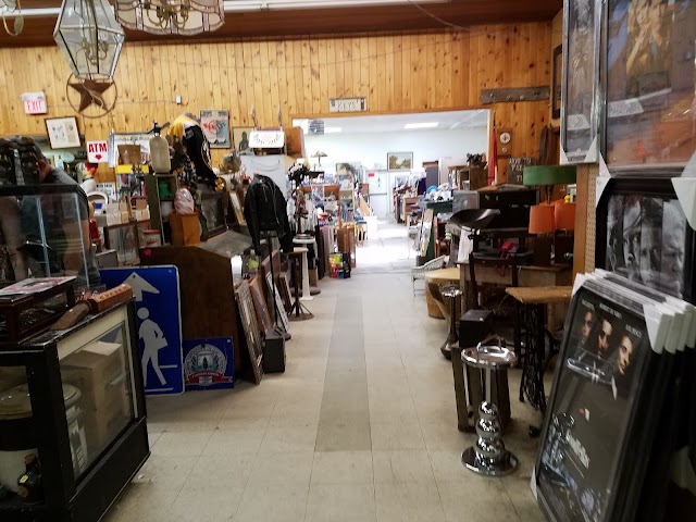 Pickers World Market