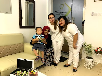 Photos of Dr.Ibrahim mahgoub Dental Clinic LLC