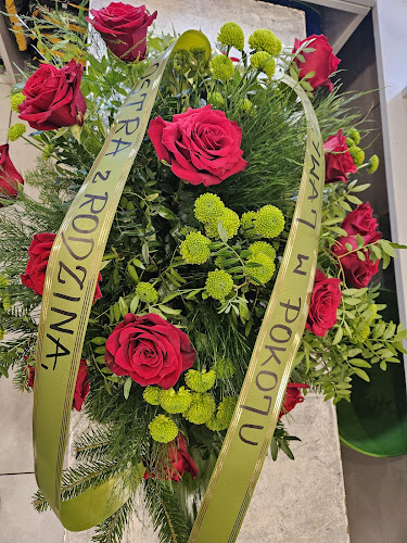 http://www.facebook.com/MagnoliaKrakow