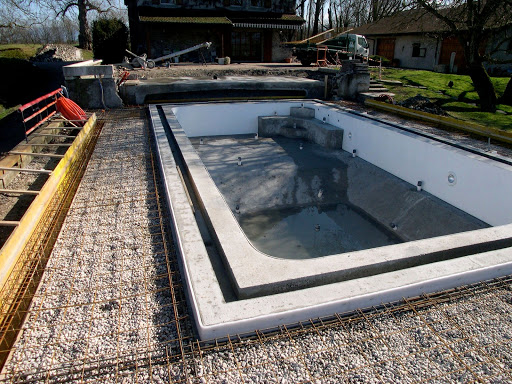 Photo de Giordano Patrice - Créateur Piscines Minérales sans liner ou avec :) - Espaces Verts à Saint-Jean-de-Maurienne (73300)