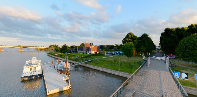 https://www.ijsselrestobar.com/?utm_source=GMB&utm_medium=organic