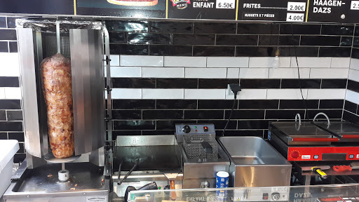 Kebab burger chez le mac salem istanbul