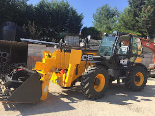 Photo n°2 de D.T.B.A. Démolition Terrassement Béton Armé à Montfermeil (Société de travaux publics)