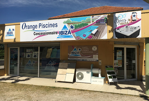 Photo de Piscines IBIZA ‍Orange Piscines Vaucluse 84 à Aubignan (84810)