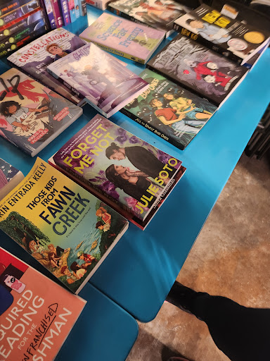 Third House Books - Visual