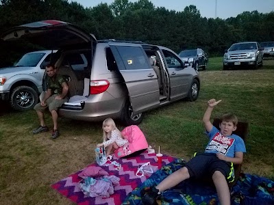 Sand Mountain Twin Drive-In