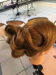 Photo n°14 de Haircut Studio à Rion-des-Landes (Salon de coiffure)