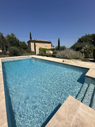 Photo de Provence Piscine 83 - Entretien & Dépannage piscine à Carcès (83570)