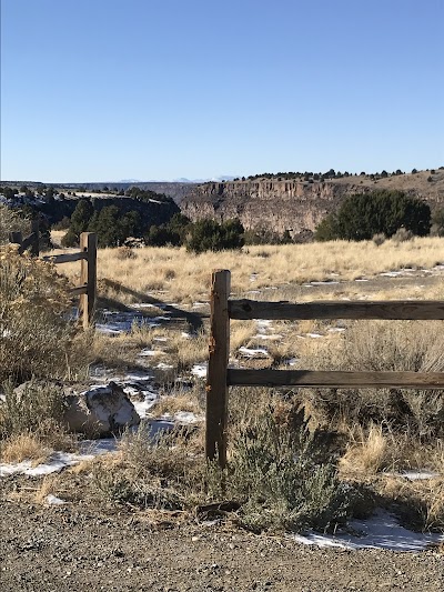 The Slide Trail upper trailhead