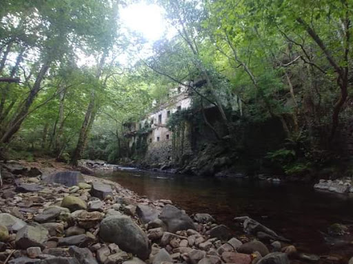 Balneario abandonado de Fontoria El Puelo - Thumbnail