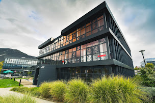 Photo n°2 de Dr Pierre-Olivier Lafontaine - Ophtalmologue à Challes-les-Eaux (Chirurgien)