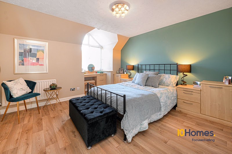 10Homes Estate Agents photo 2