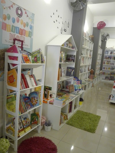 Photos of Librer&iacute;a Que Leo