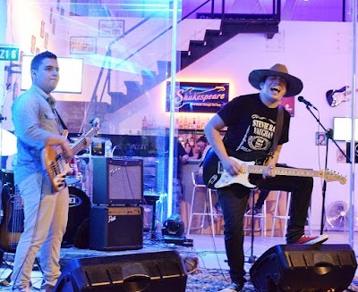 Photos of Shakespeare Bar Rock