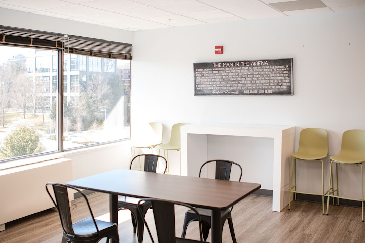 Pasadena Villa Outpatient Treatment Center - McLean by null