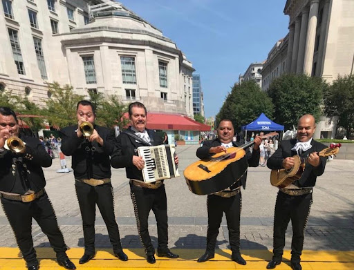 Caña y Su Mariachi de Oro