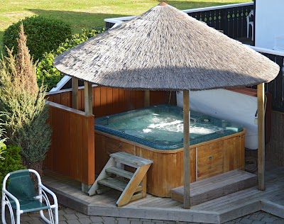 Photos of Le Chalet Suisse Motel