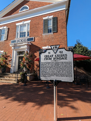 C&F Downtown Fredericksburg Financial Center - Thumbnail