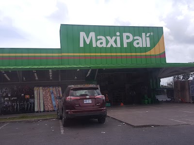 Photos of Maxi Pal&iacute; Guapiles