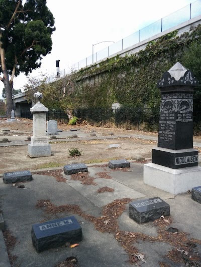 San Lorenzo Pioneer Cemetery