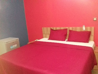Photos of HEARTLAND PLACE AND EVENT HOTEL