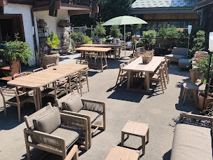 Photo n°21 de LA MONTAGNE COURONNÉE à Demi-Quartier (Fleuriste)