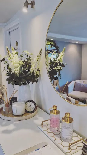 SKN & CO - Facial, Lash & Brow Specialist